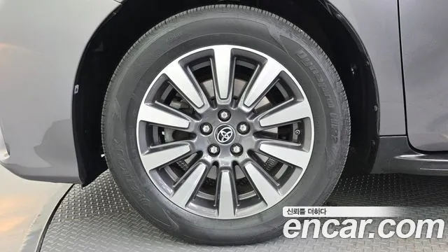 Toyota Sienna 2018 thumb 5