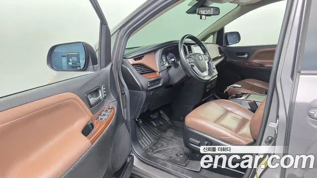 Toyota Sienna 2018 thumb 12