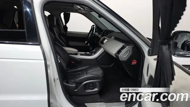 Land Rover Range Rover Sport 2015 thumb 11