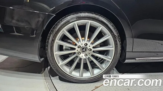 Mercedes-Benz S-Класс 2018 thumb 5