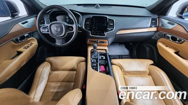 Volvo XC90 2019 thumb 7