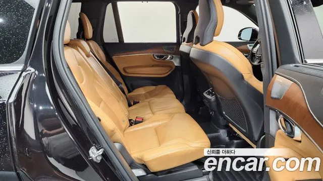 Volvo XC90 2019 thumb 12