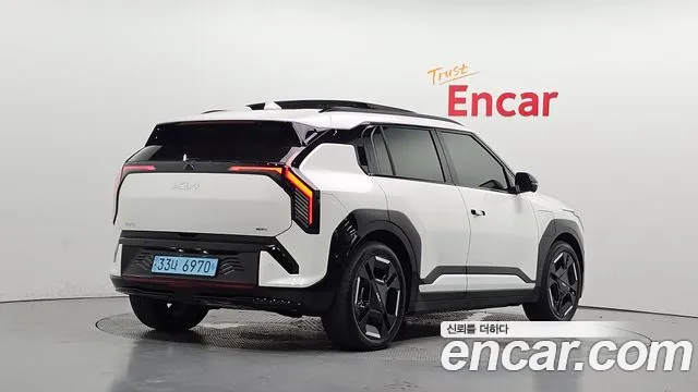 Kia EV3 2024 thumb 2