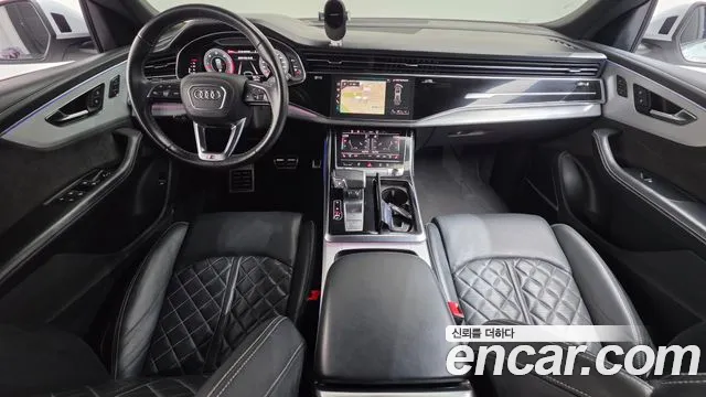 Audi Q8 2021 thumb 7