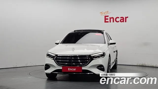 Mercedes-Benz E-Класс 2024 thumb 2