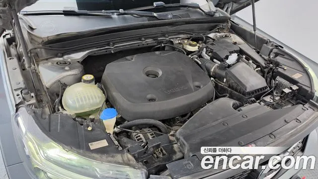 Volvo XC40 2018 thumb 6