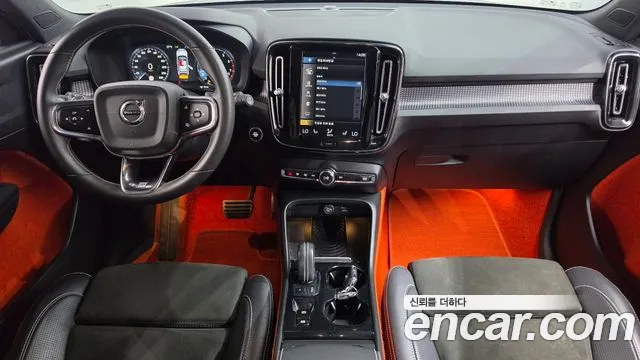Volvo XC40 2018 thumb 7