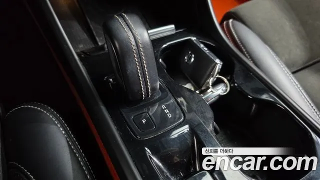 Volvo XC40 2018 thumb 9