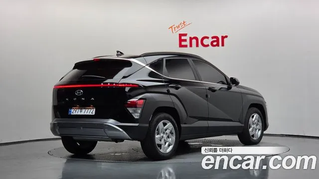 Hyundai Kona 2023 thumb 2