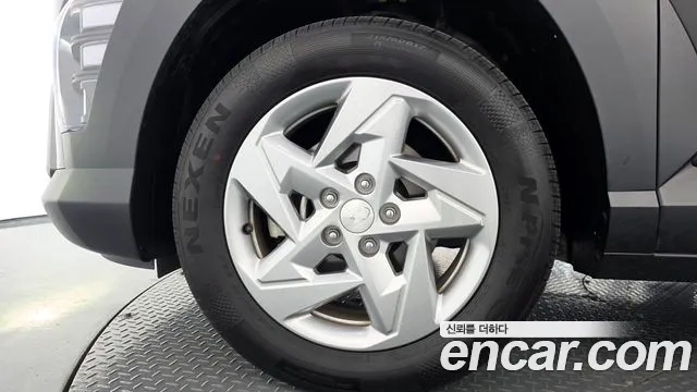Hyundai Kona 2023 thumb 5
