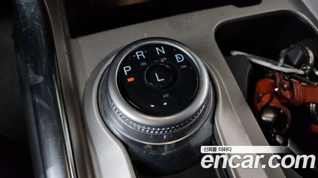 Ford Explorer 2022 thumb 9