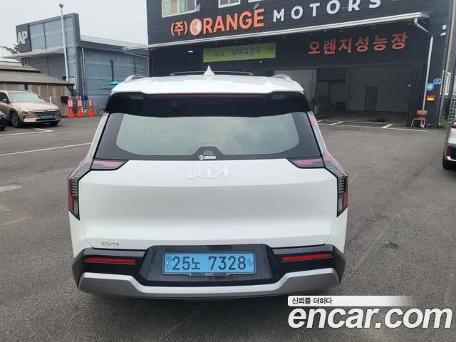 Kia EV9 2023 thumb 3