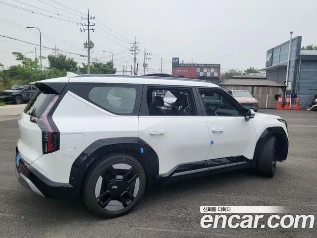 Kia EV9 2023 thumb 4