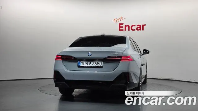 BMW 5 серии 2026 thumb 4