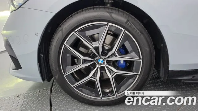 BMW 5 серии 2026 thumb 5