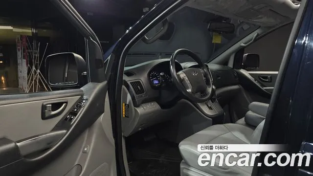 Hyundai Starex 2019 thumb 10
