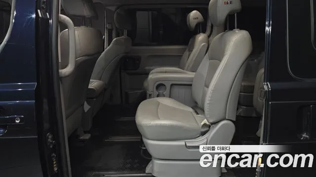 Hyundai Starex 2019 thumb 12