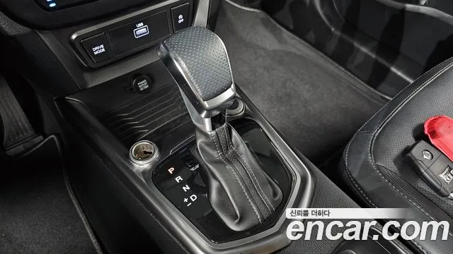 KG_Mobility_Ssangyong TIBOLI 2023 thumb 9
