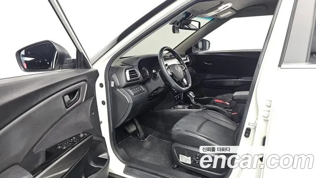 KG_Mobility_Ssangyong TIBOLI 2023 thumb 10