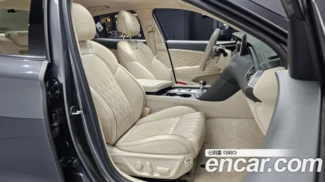Genesis G70 2018 thumb 11