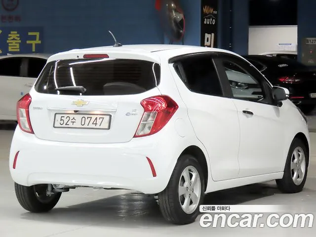Chevrolet Spark 2016 thumb 2