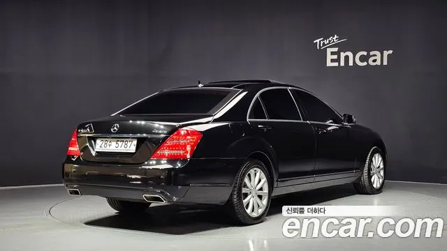 Mercedes-Benz S-Класс 2009 thumb 2