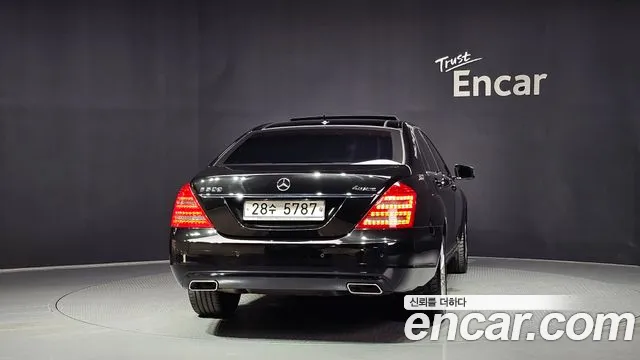 Mercedes-Benz S-Класс 2009 thumb 4