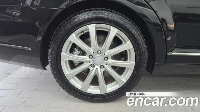 Mercedes-Benz S-Класс 2009 thumb 5