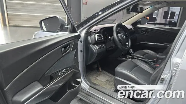 KG_Mobility_Ssangyong TIBOLI 2023 thumb 10