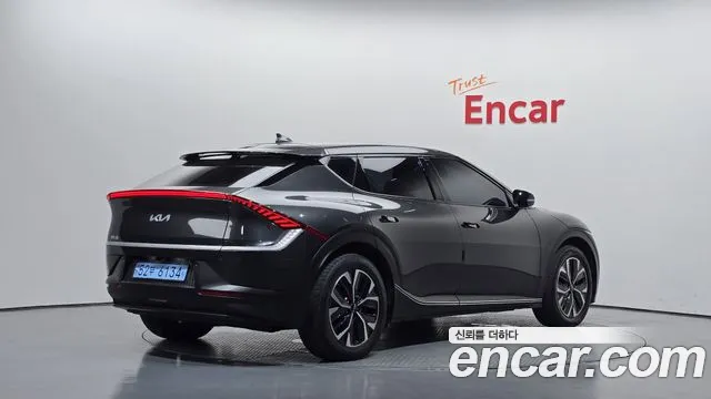 Kia EV6 2022 thumb 2