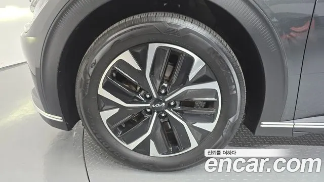 Kia EV6 2022 thumb 5