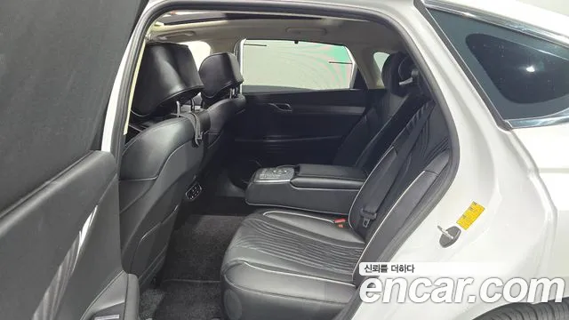 Genesis G80 2020 thumb 10