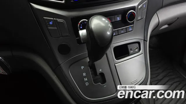 Hyundai Starex 2021 thumb 9
