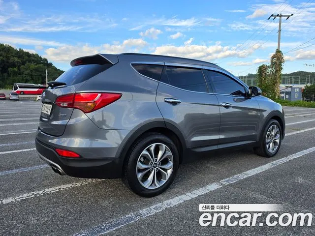 Hyundai Santa Fe 2014 thumb 5