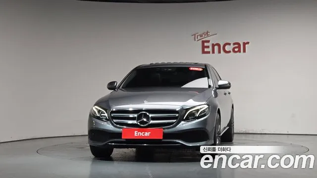 Mercedes-Benz E-Класс 2019 thumb 2