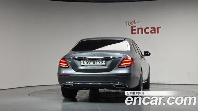 Mercedes-Benz E-Класс 2019 thumb 3