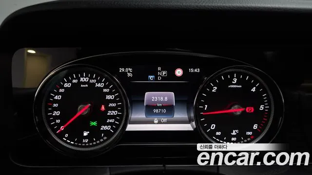 Mercedes-Benz E-Класс 2019 thumb 7