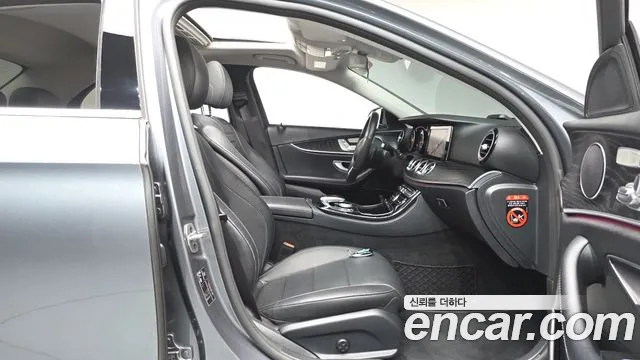 Mercedes-Benz E-Класс 2019 thumb 11