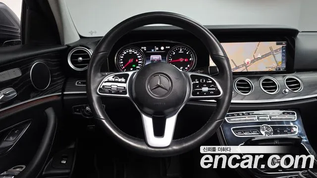 Mercedes-Benz E-Класс 2019 thumb 12