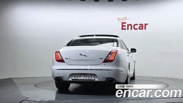 Jaguar XJ 2013 thumb 4