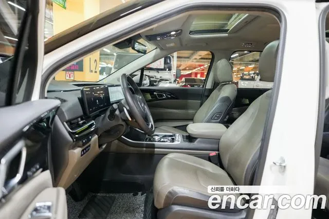 Kia Carnival 2024 thumb 10