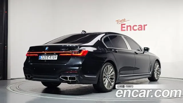 BMW 7 серии 2016 thumb 2