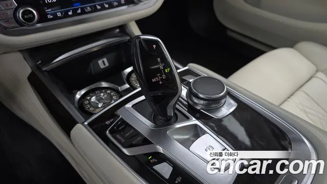 BMW 7 серии 2016 thumb 9