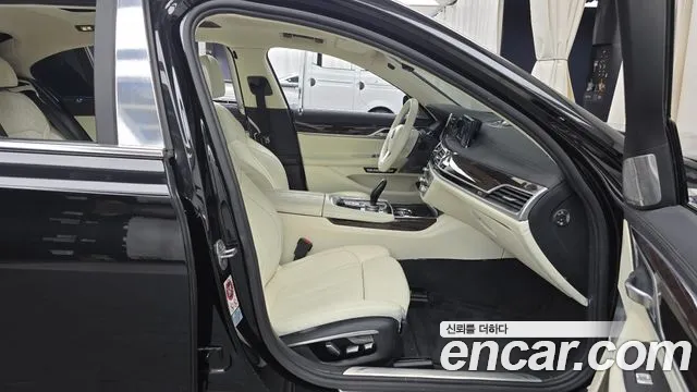 BMW 7 серии 2016 thumb 11