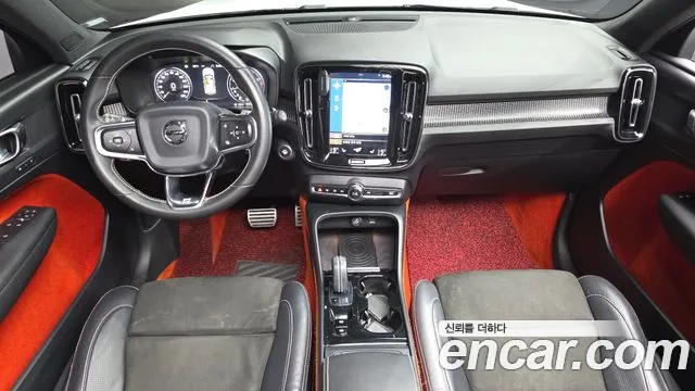 Volvo XC40 2018 thumb 6