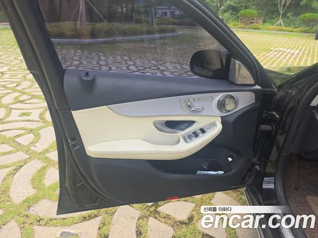 Mercedes-Benz C-Класс 2016 thumb 8