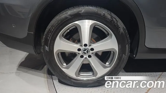 Mercedes-Benz GLC 2019 thumb 5