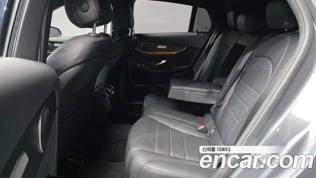 Mercedes-Benz GLC 2019 thumb 12