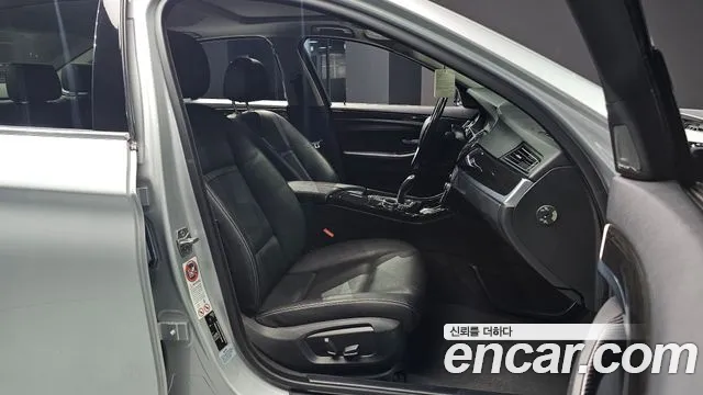 BMW 5 серии 2014 thumb 10