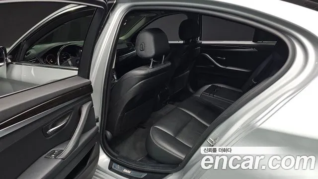 BMW 5 серии 2014 thumb 12